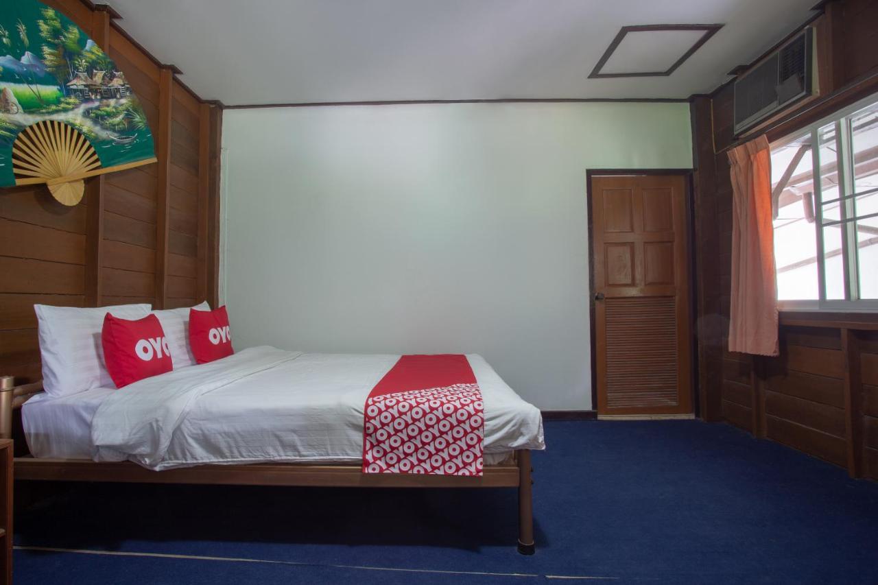 Oyo 909 Guiding Star Hotel 2*