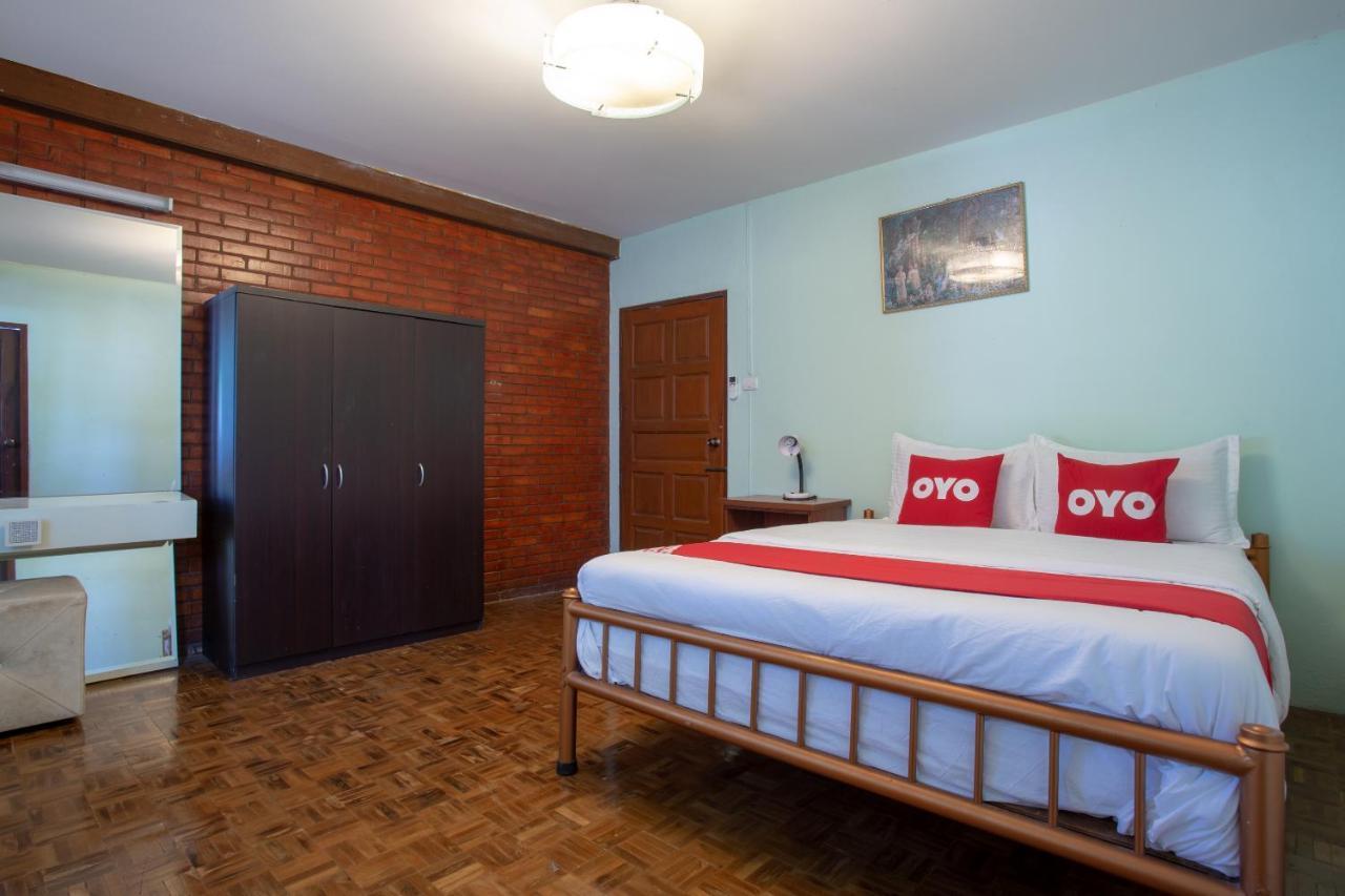Hotel Oyo 909 Guiding Star Chiang Mai