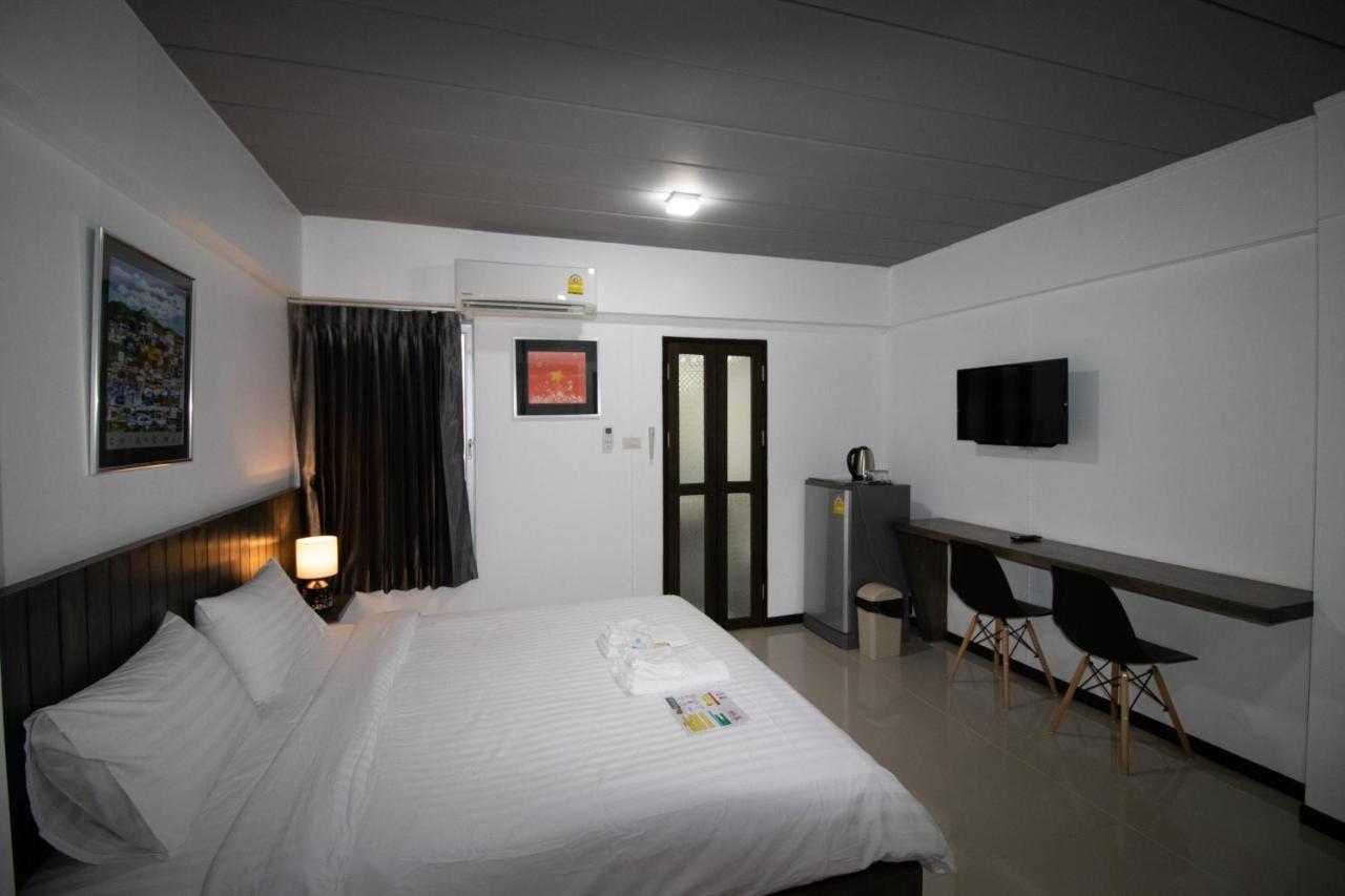 The 168 Gallery And Chiang Mai