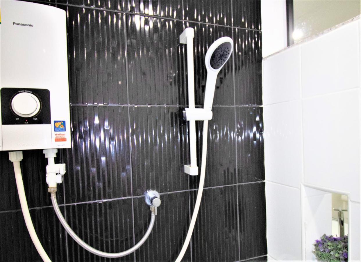The 168 Gallery And Hotel 2*