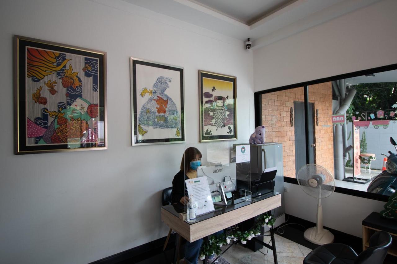 Hotel The 168 Gallery And 2*
