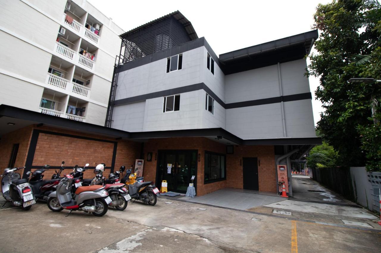 The 168 Gallery And Hotel 2*