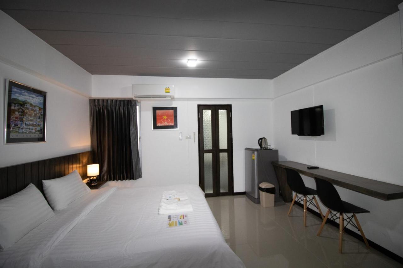The 168 Gallery And Hotel 2*