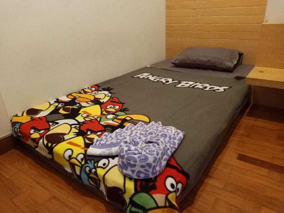 Mojo House Hostel *