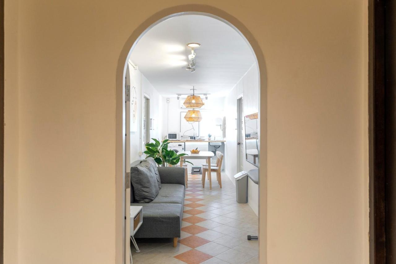 4 Bedrooms Family At Old Apartment