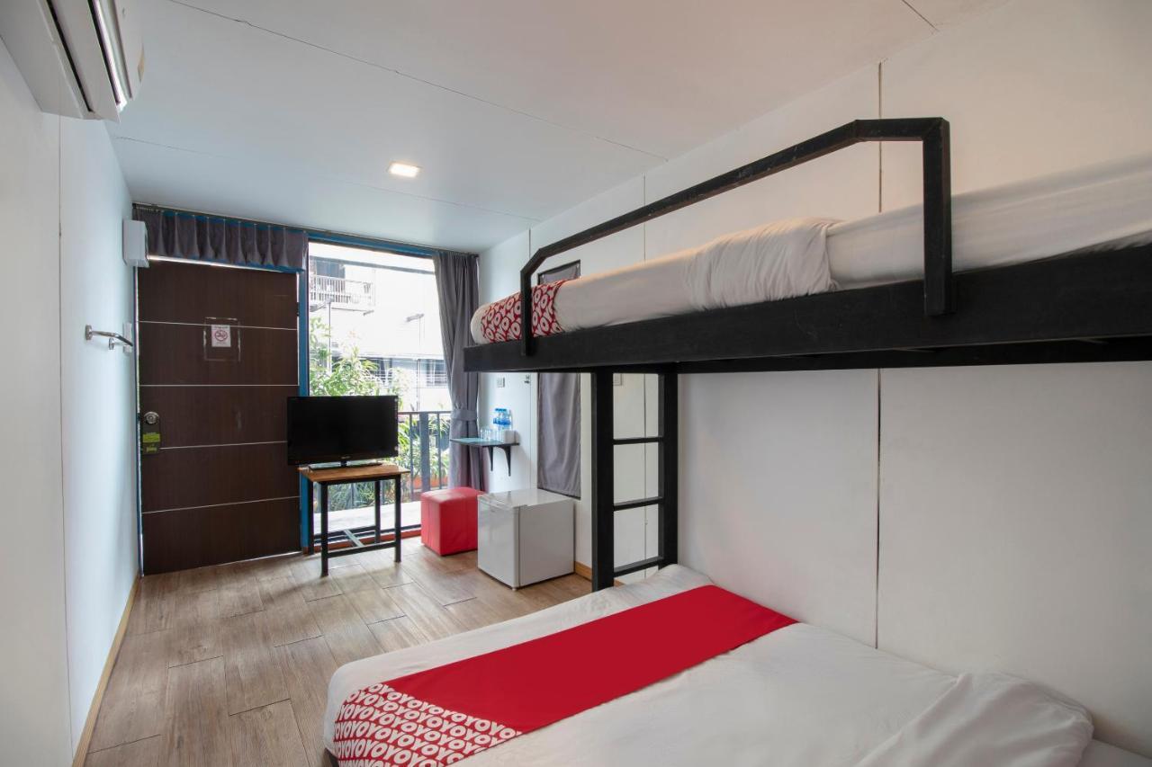 Oyo 673 Sleep Box Hotel 2*
