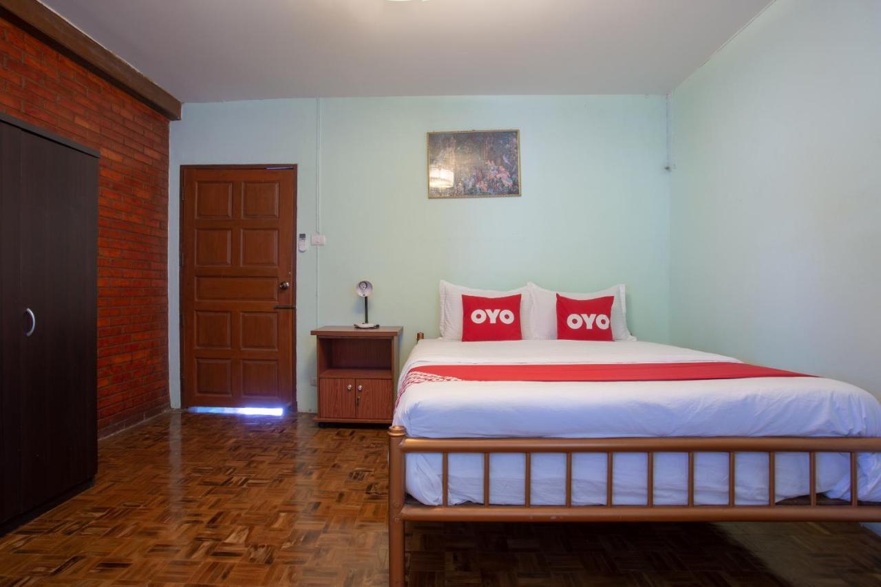 Oyo 909 Guiding Star Hotel Chiang Mai