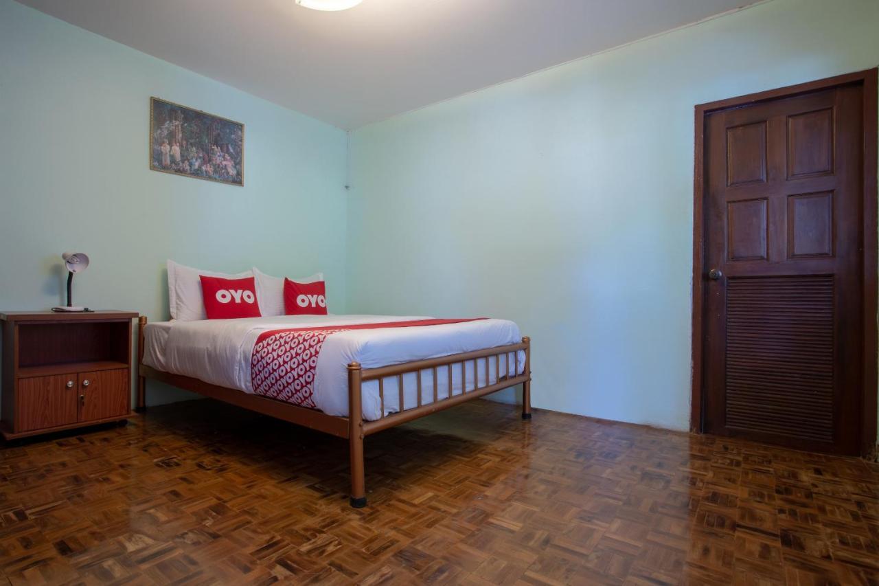 Hotel Oyo 909 Guiding Star Chiang Mai