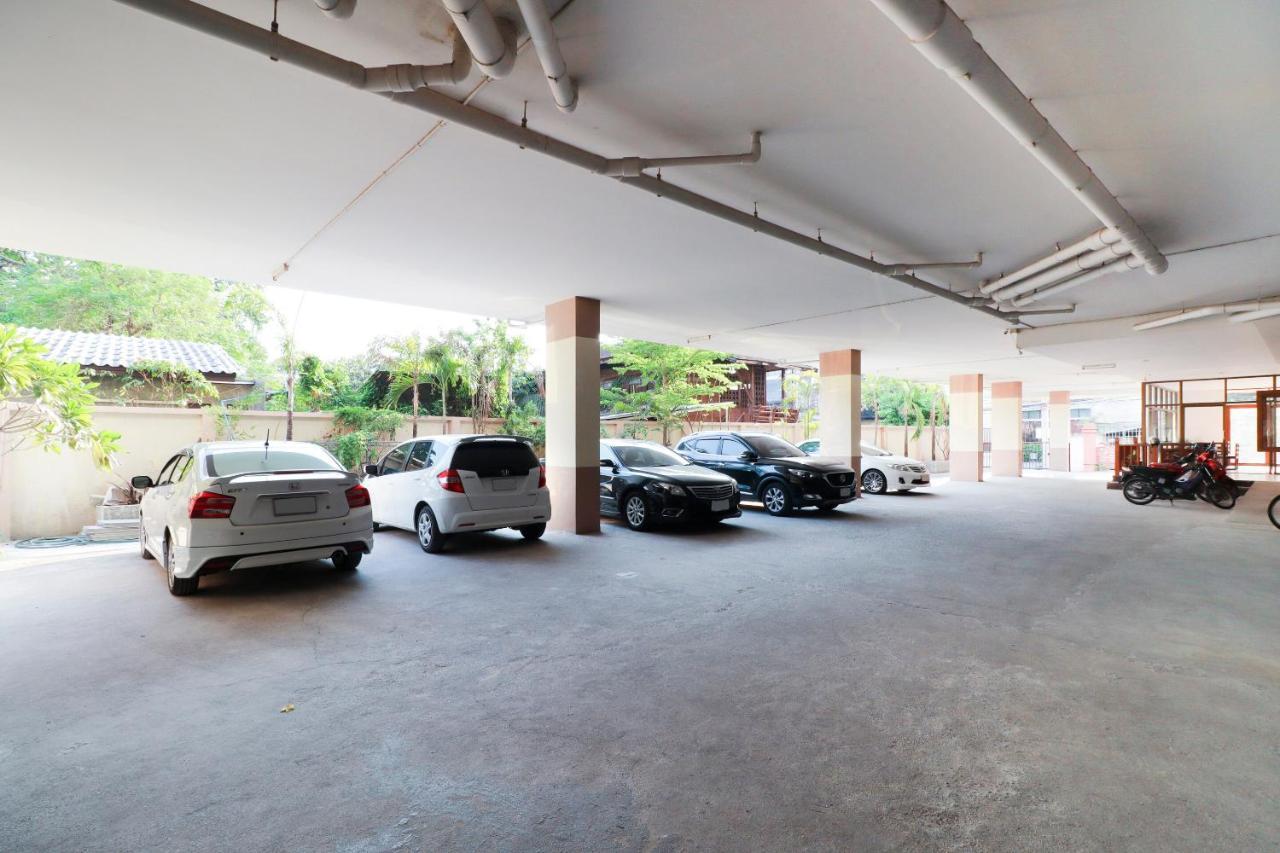 Oyo 794 Mum Hotel 2*