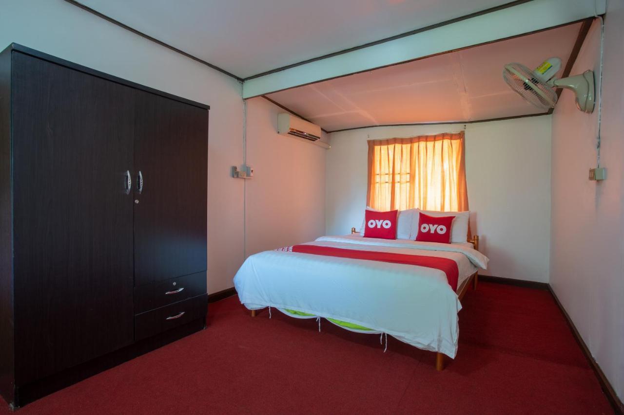 Hotel Oyo 909 Guiding Star