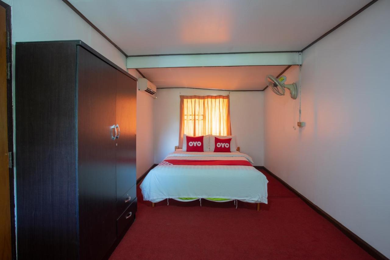 Oyo 909 Guiding Star Hotel Chiang Mai