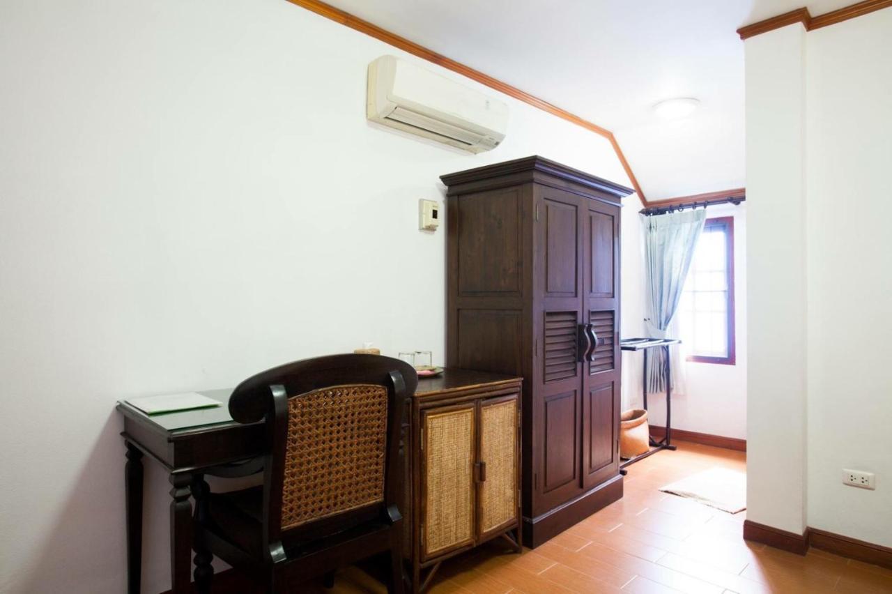 Guest house Tiptopthai House