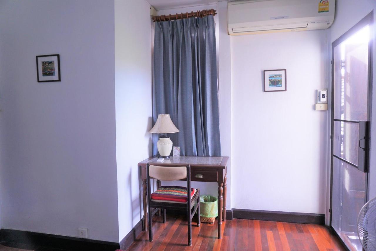 Tiptopthai House Guest house