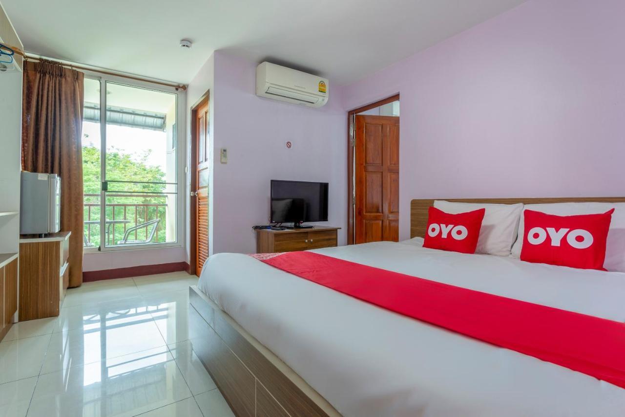 Oyo 1053 Bloom Hotel