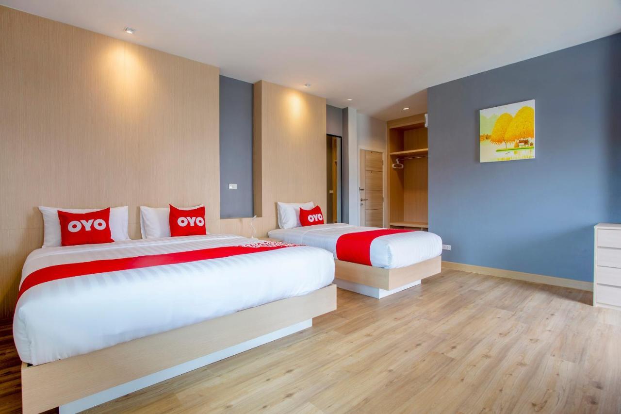 Oyo 1053 Bloom Hotel 3*