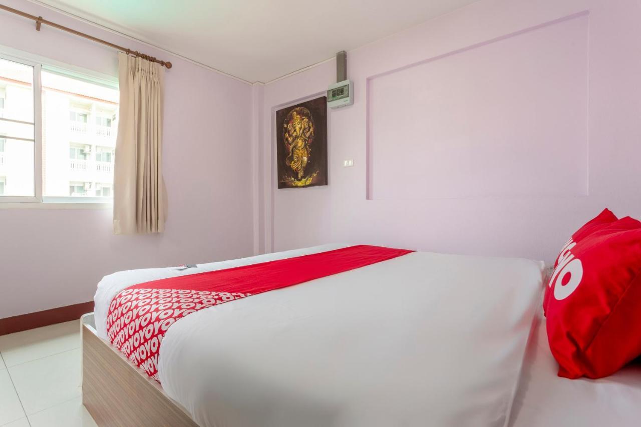 Oyo 1053 Bloom Hotel