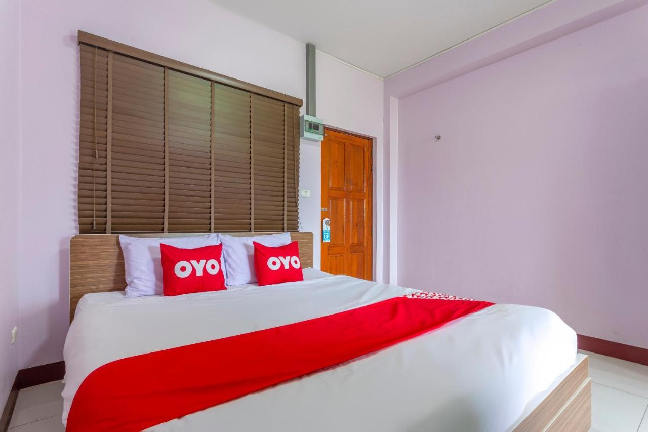 Oyo 1053 Bloom Hotel
