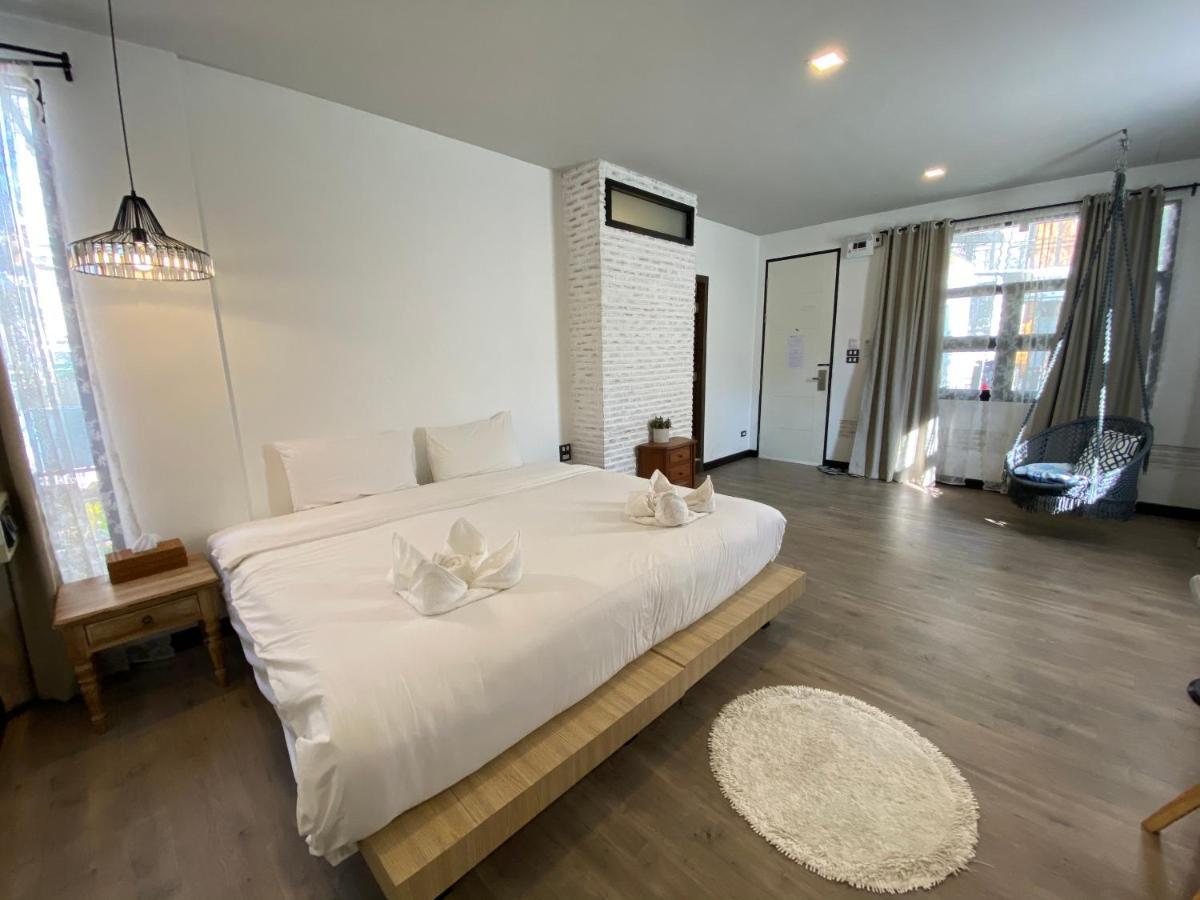 Sherloft & Hostel Chiang Mai