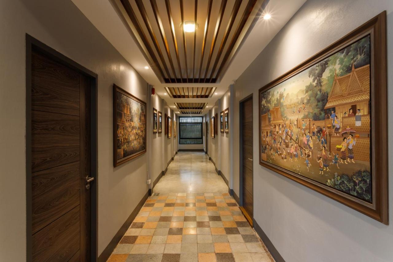 One Art And Gallery