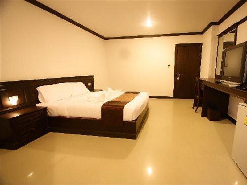 Romena Grand 3* Chiang Mai