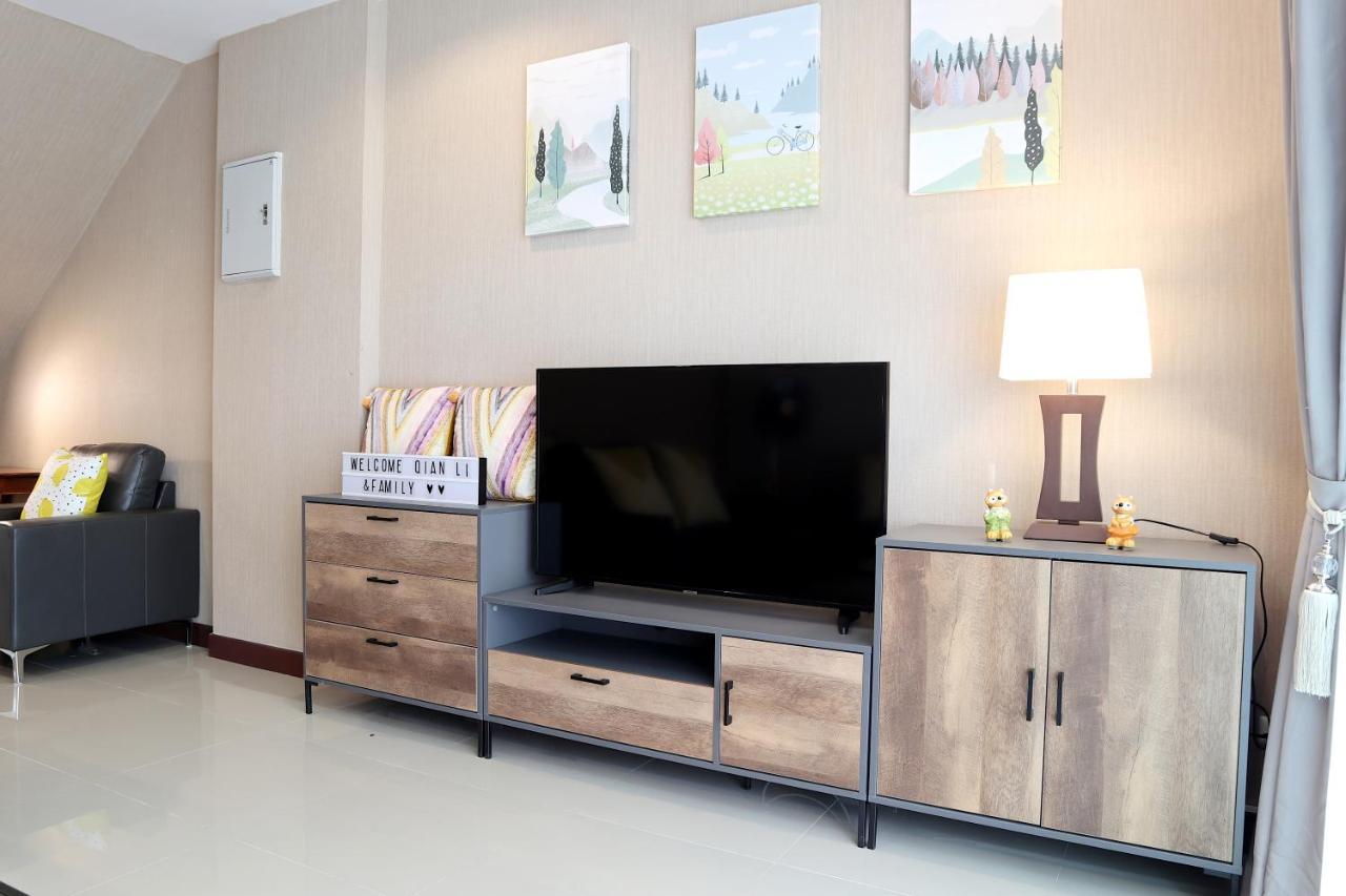 Modern Townhome At The Old * Chiang Mai
