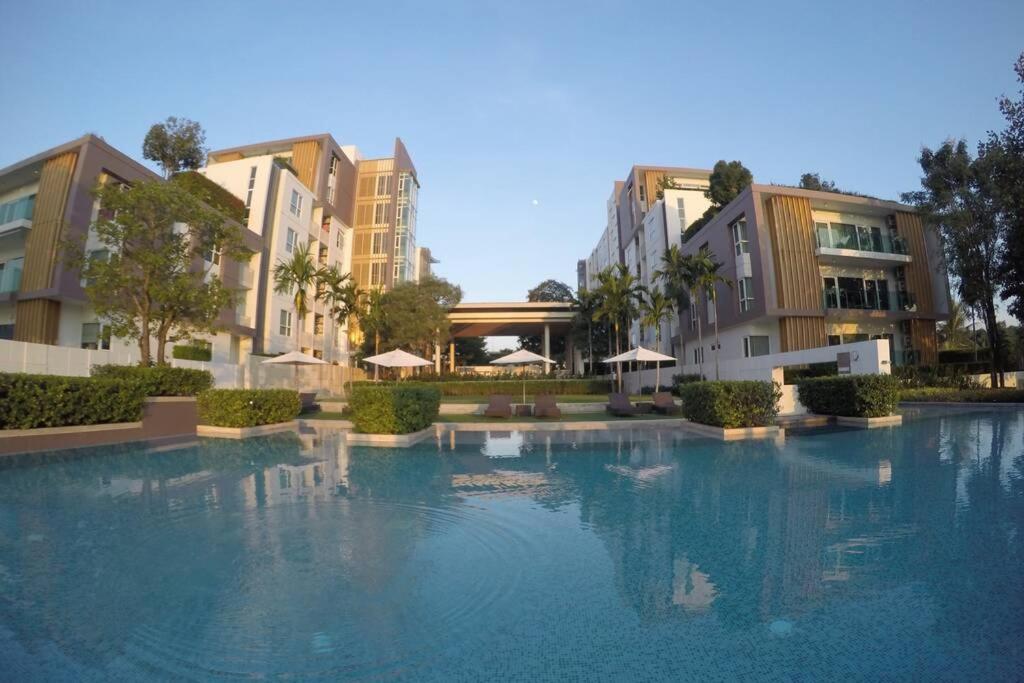 Cozy Modern With Stunning & Mountain View Apartment Chiang Mai