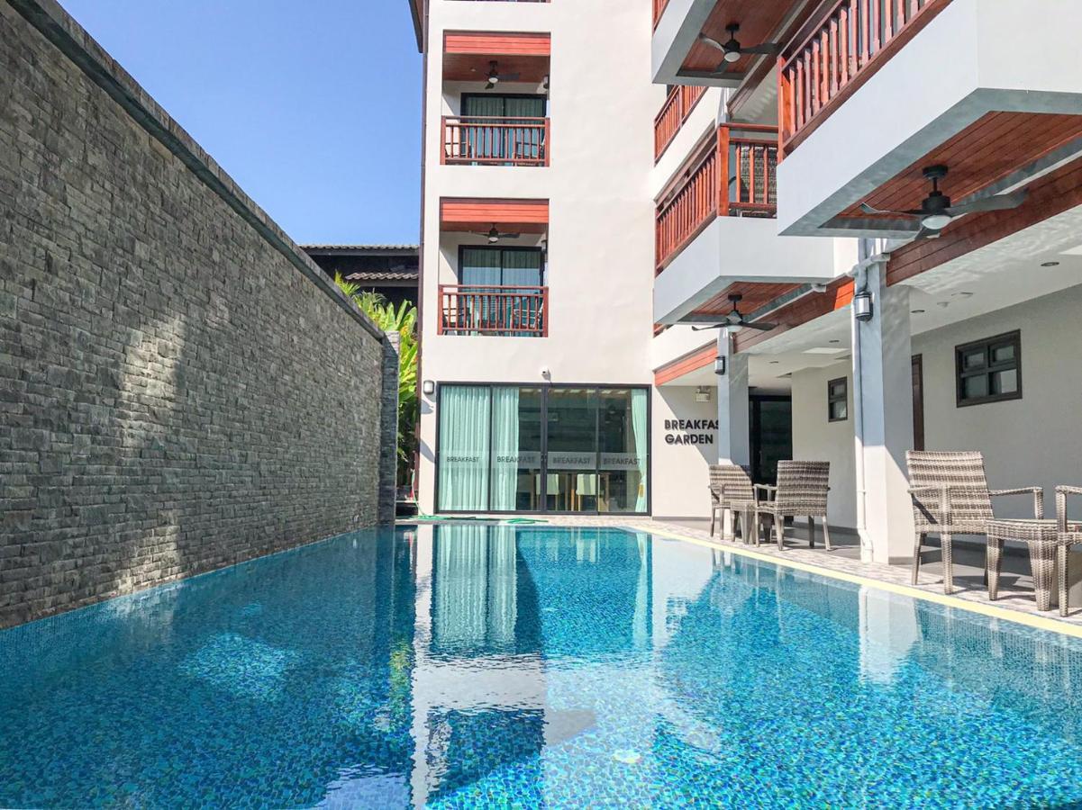 De Sripoom -sha Extra Hotel