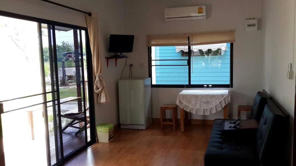 Raintree Boutique Hut