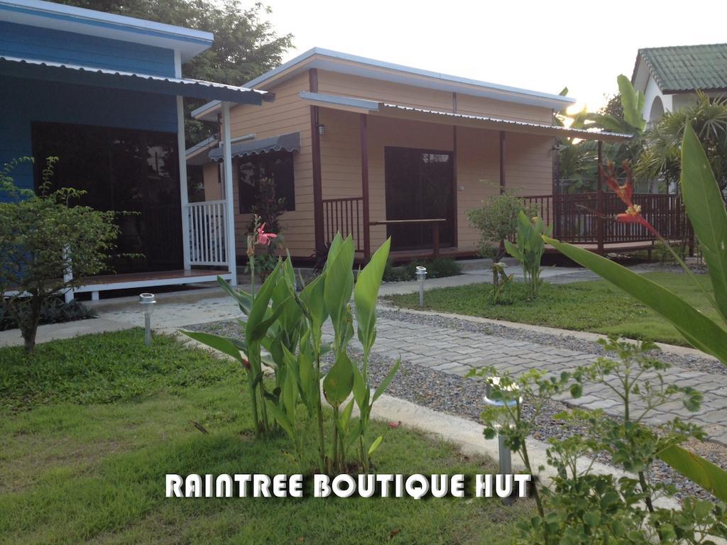 Homestay Raintree Boutique Hut Chiang Mai
