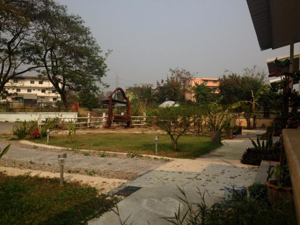 Homestay Raintree Boutique Hut *