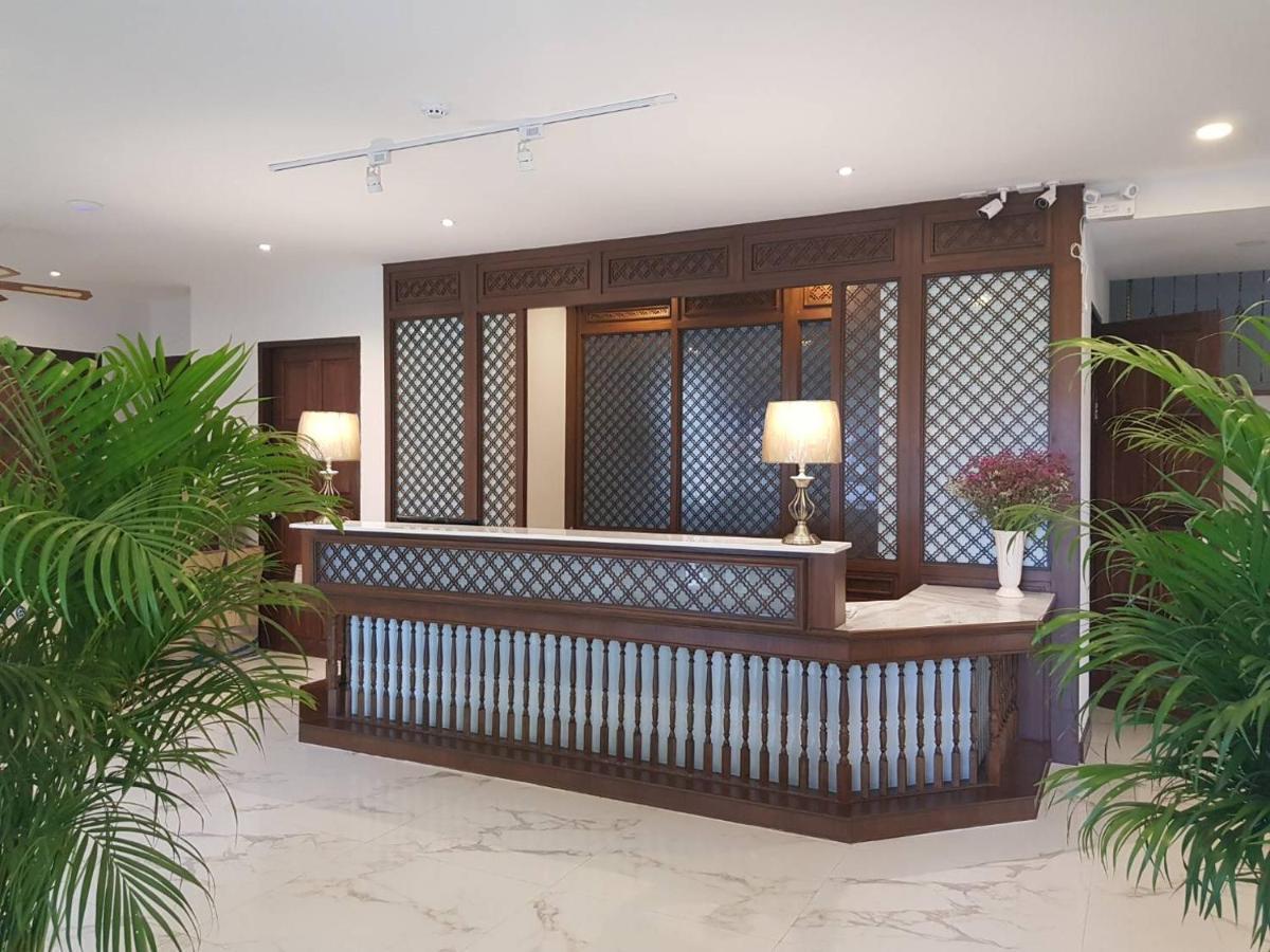 Rosy Hotel 3*
