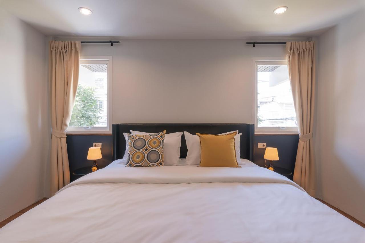 The Mellow Pillow @ Gate Hotel 3*