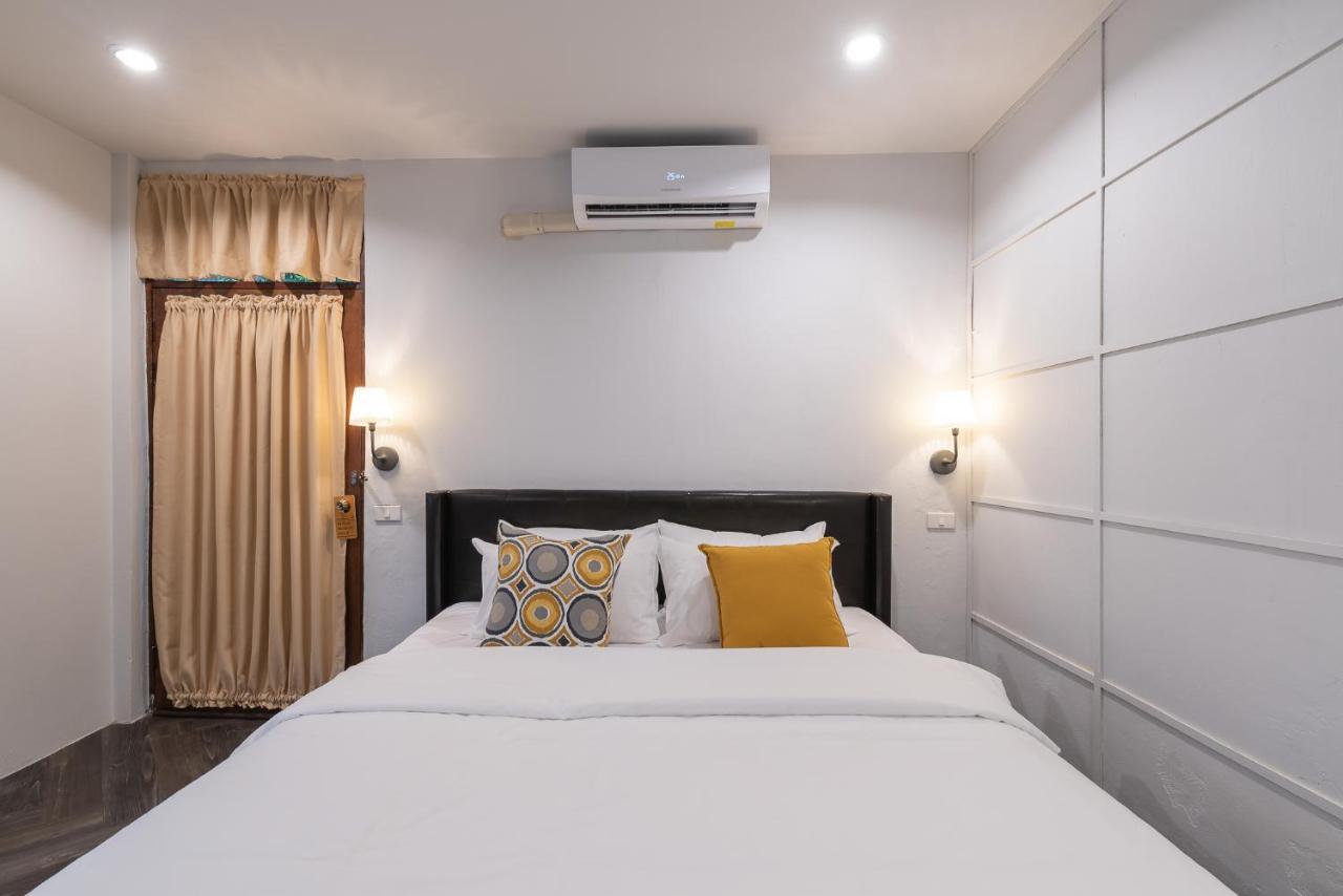 The Mellow Pillow @ Gate Hotel Chiang Mai