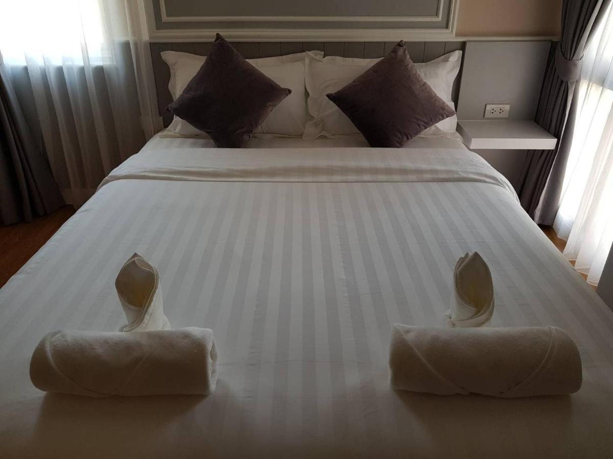 Rosy Hotel
