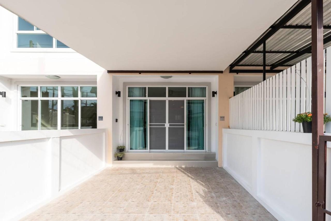Holiday home Modern Townhome At The Old