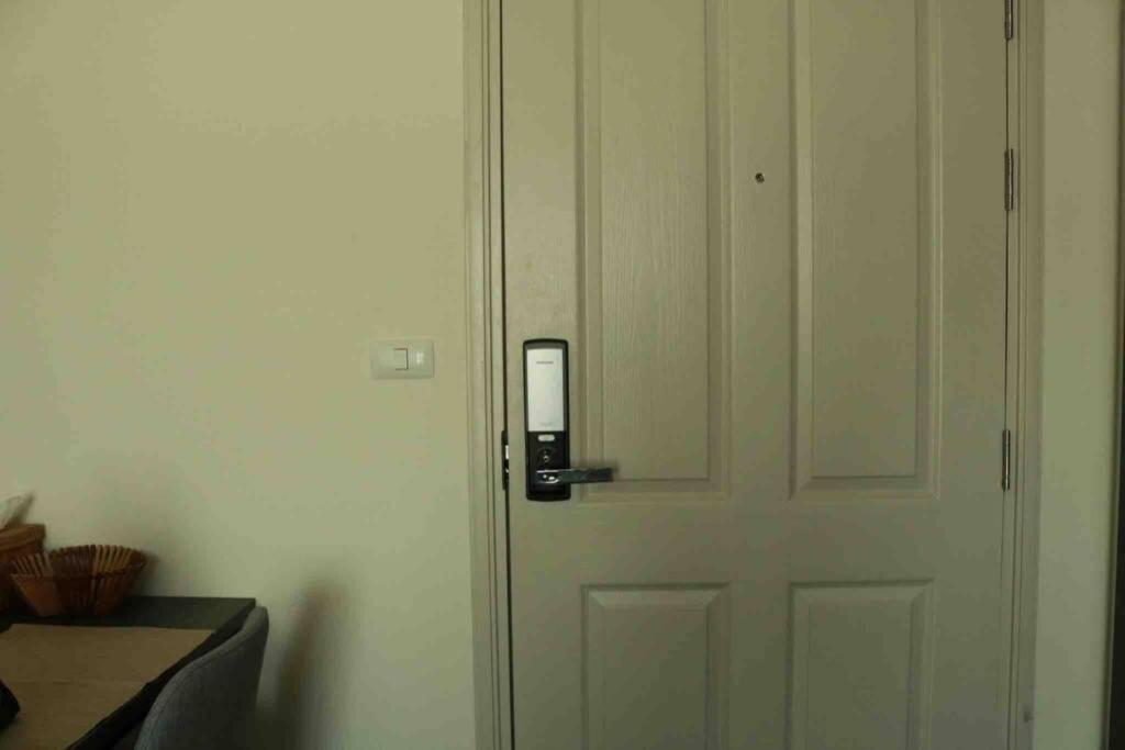 Cozy Close To Festival In Chiangmai Apartment