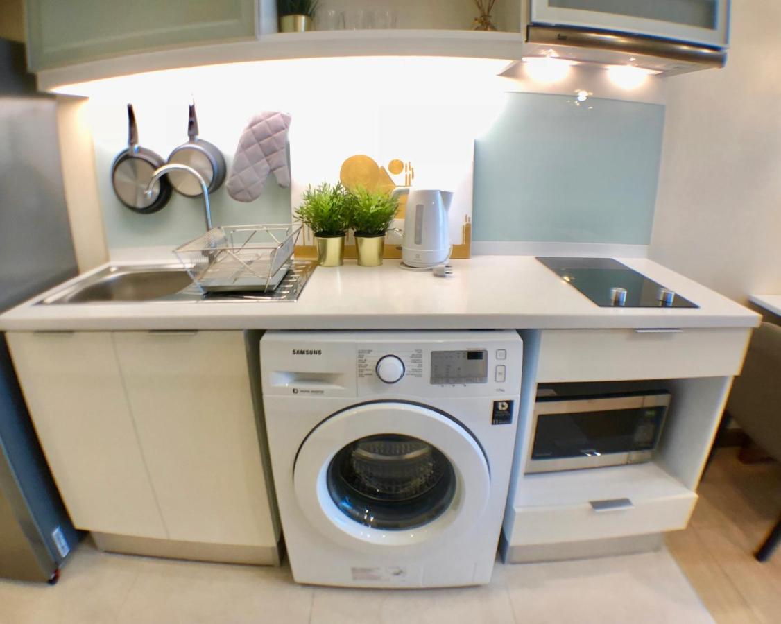 The Astra - 11th Floor Apartment