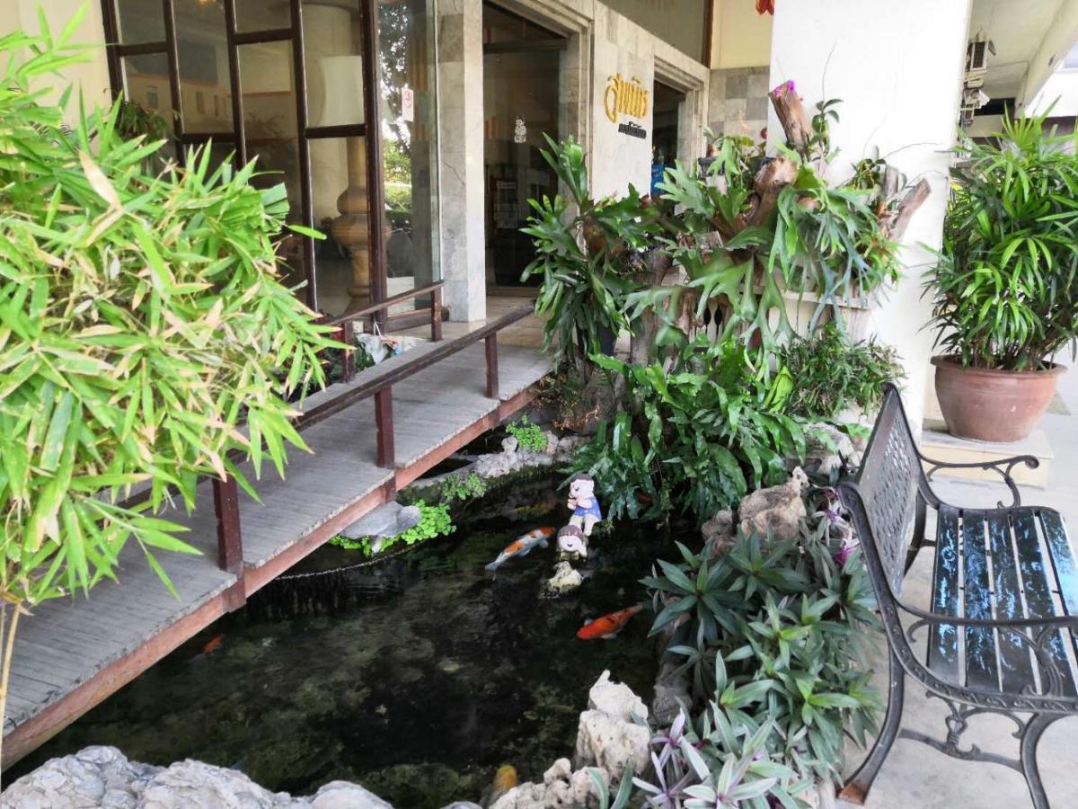 Near Old City,nimman,night Bazaar Swimming Pool 25 *