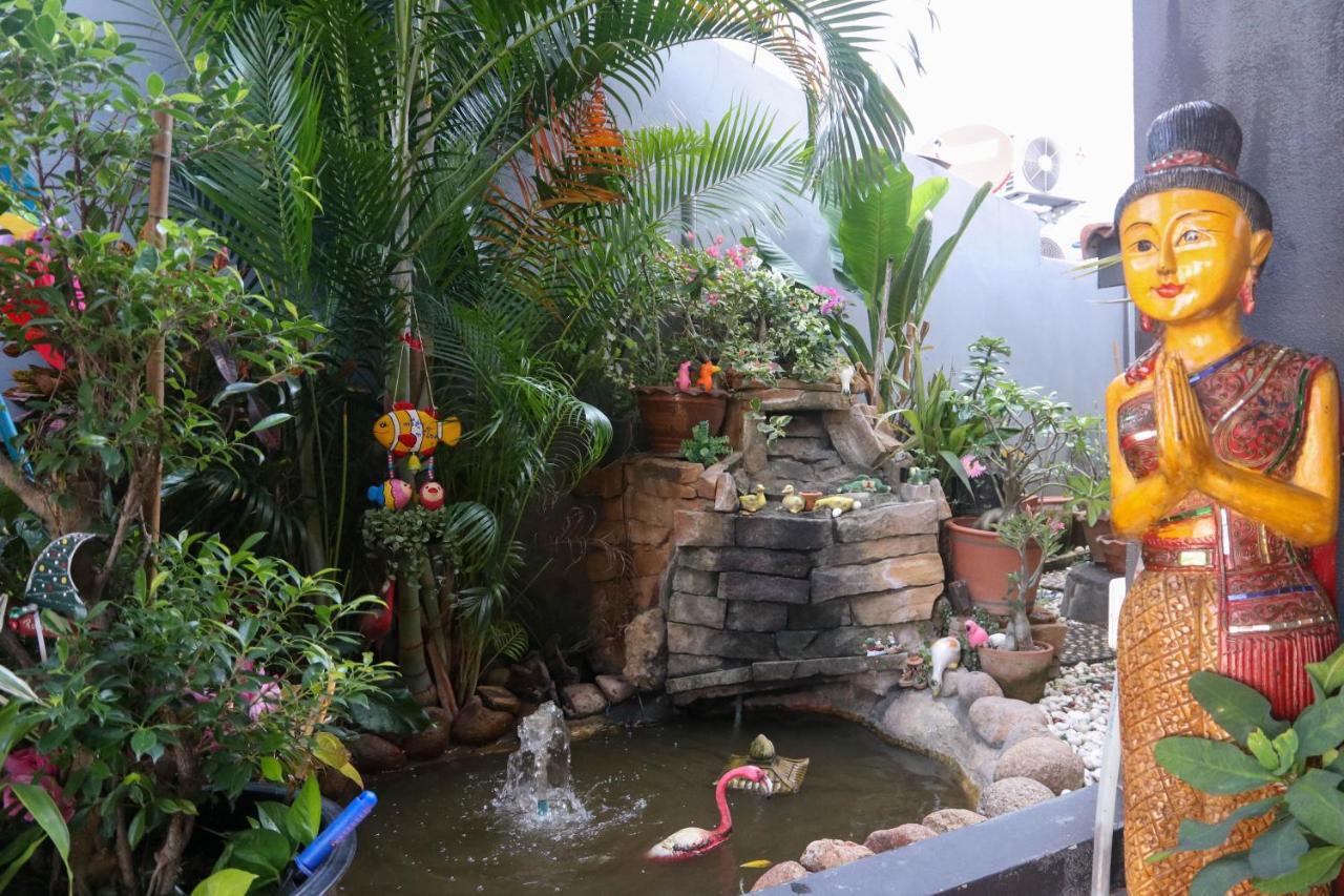 Guest house Krong House *