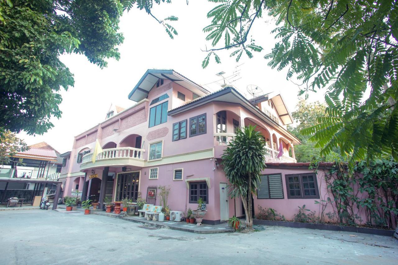 Oyo 75357 Thipsiri 3*
