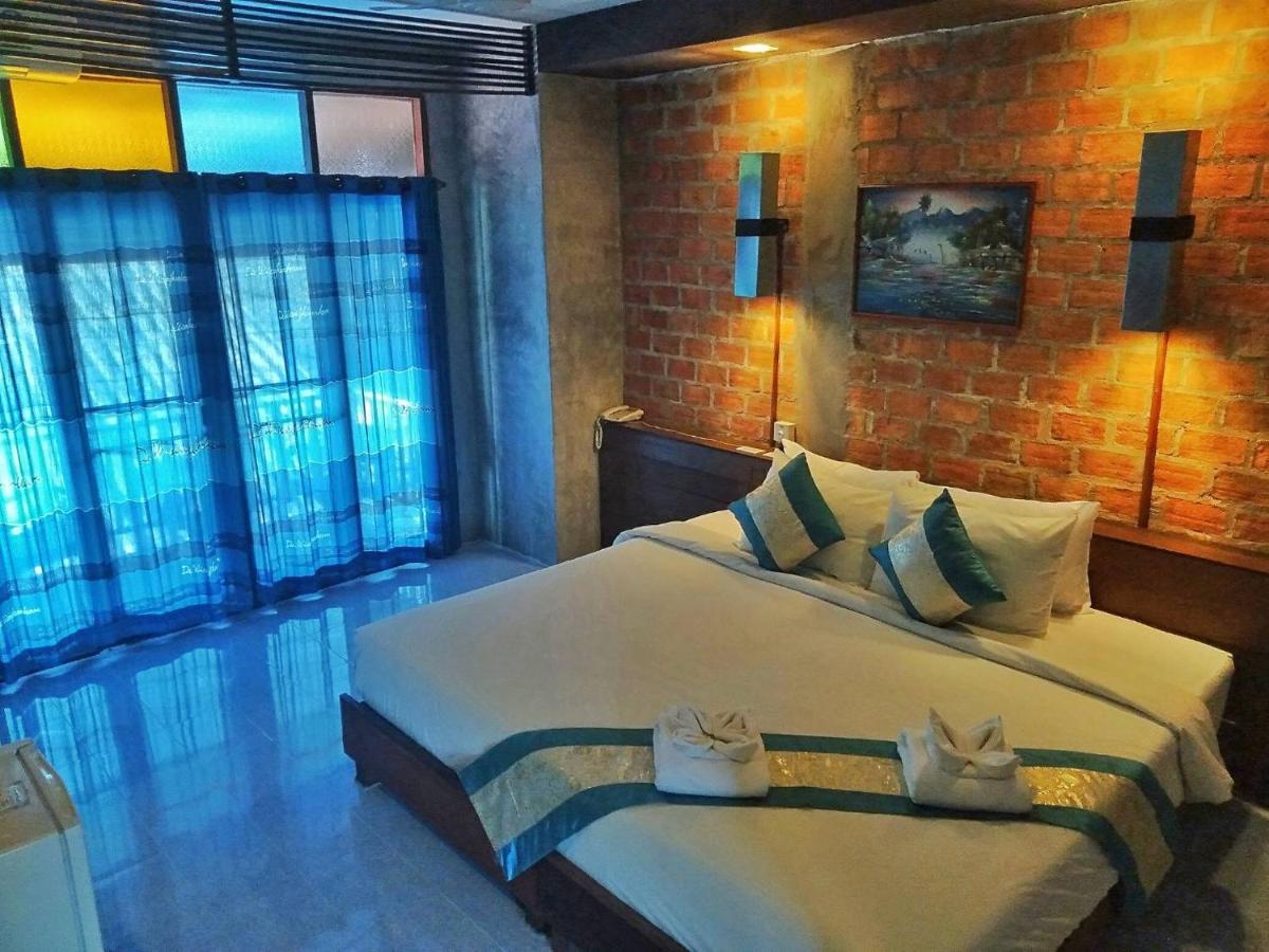 Hotel De Wiang Kum Kam 4*