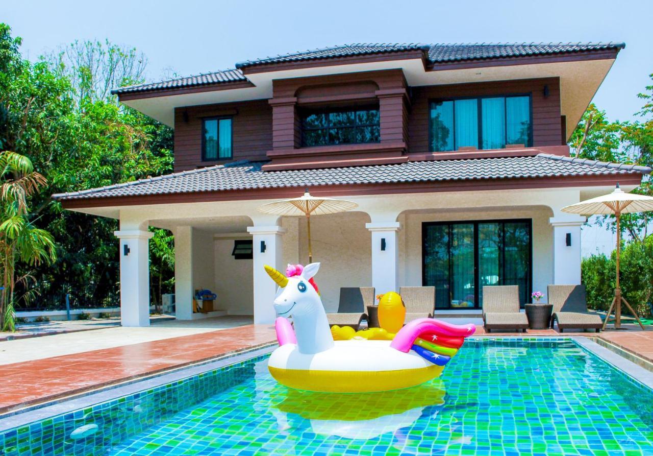 Villa Pim River Pool Chiang Mai