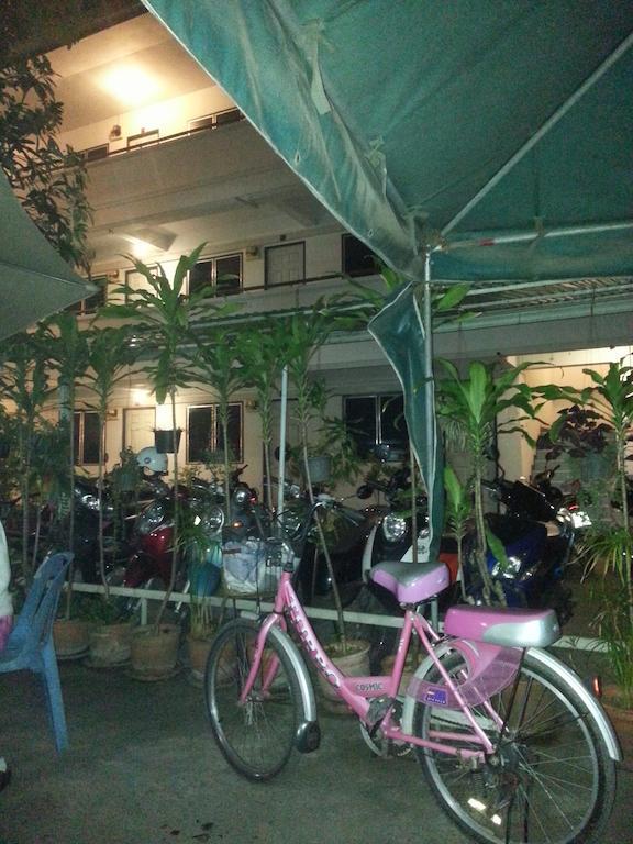 Ampawan Guest house 2*