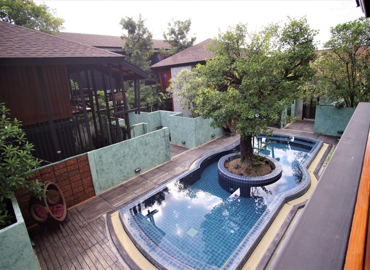 Villa At Leaf