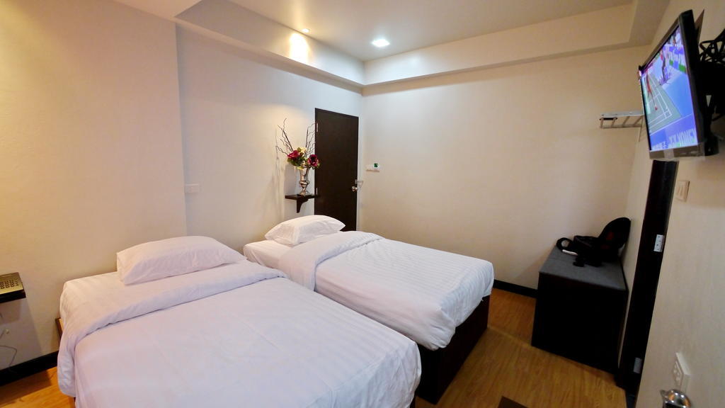 Hotel Basic Line @ Loikroh Chiang Mai