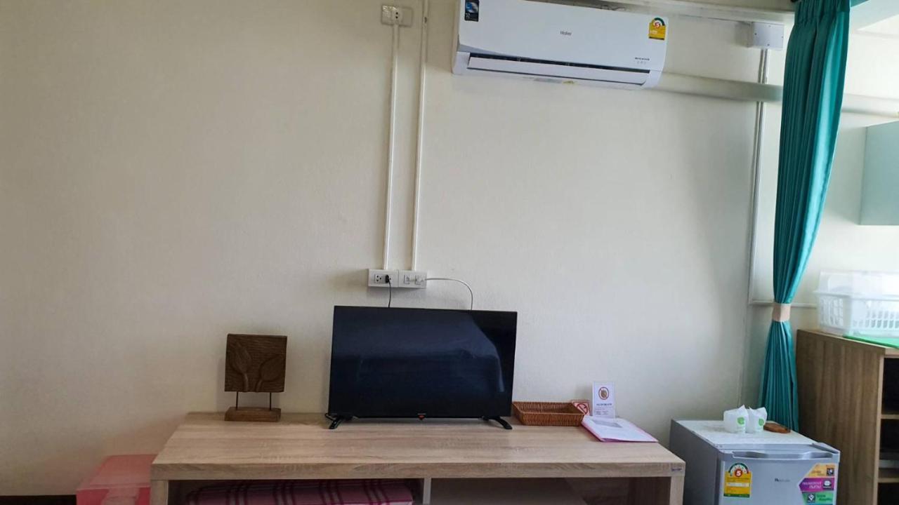 Apartment Baan Ploy 2