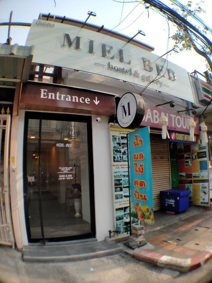 Miel Bed & Gallery *