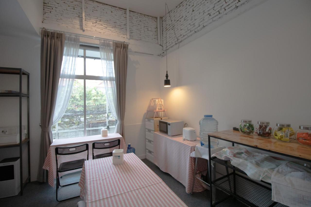 Hostel Oon Poshtel X Cafe *