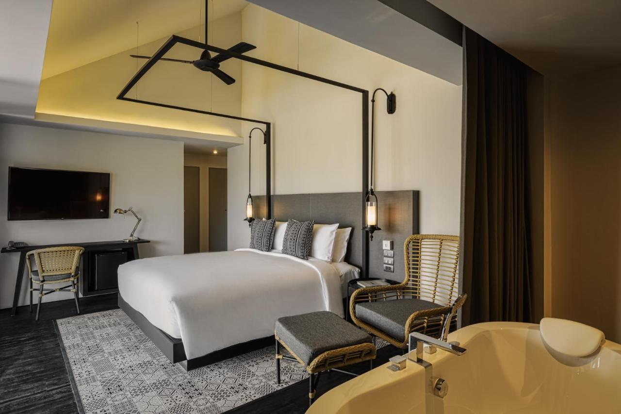 Kiri Hotel