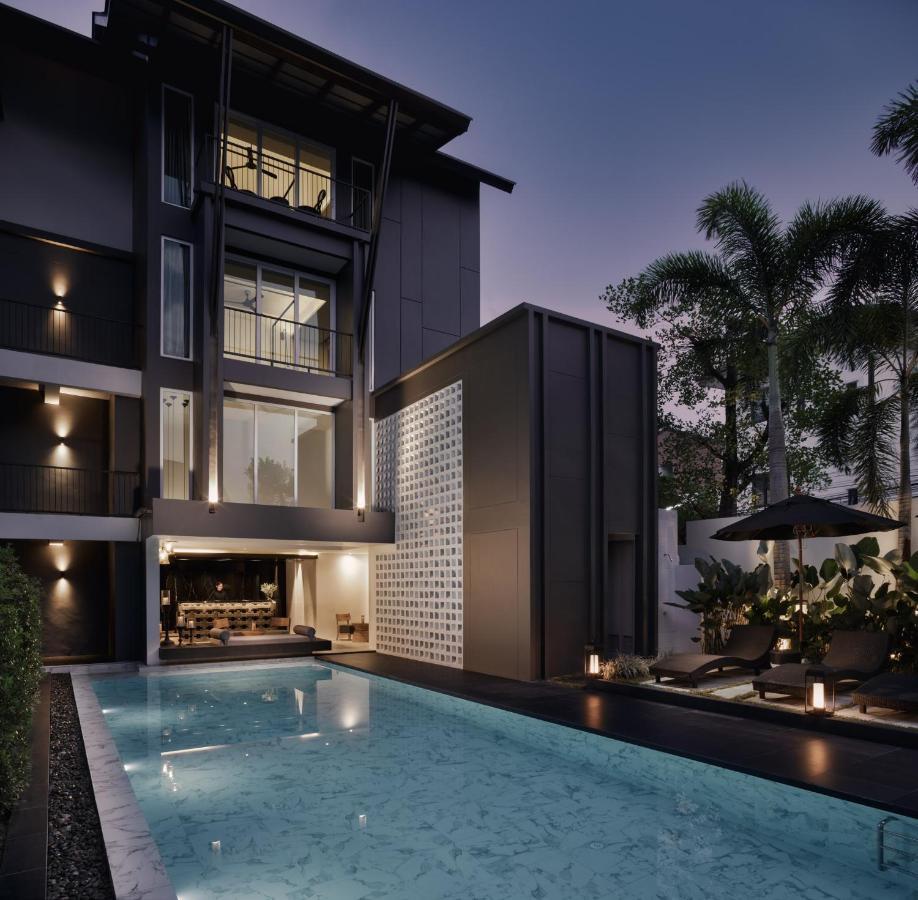 Kiri Hotel